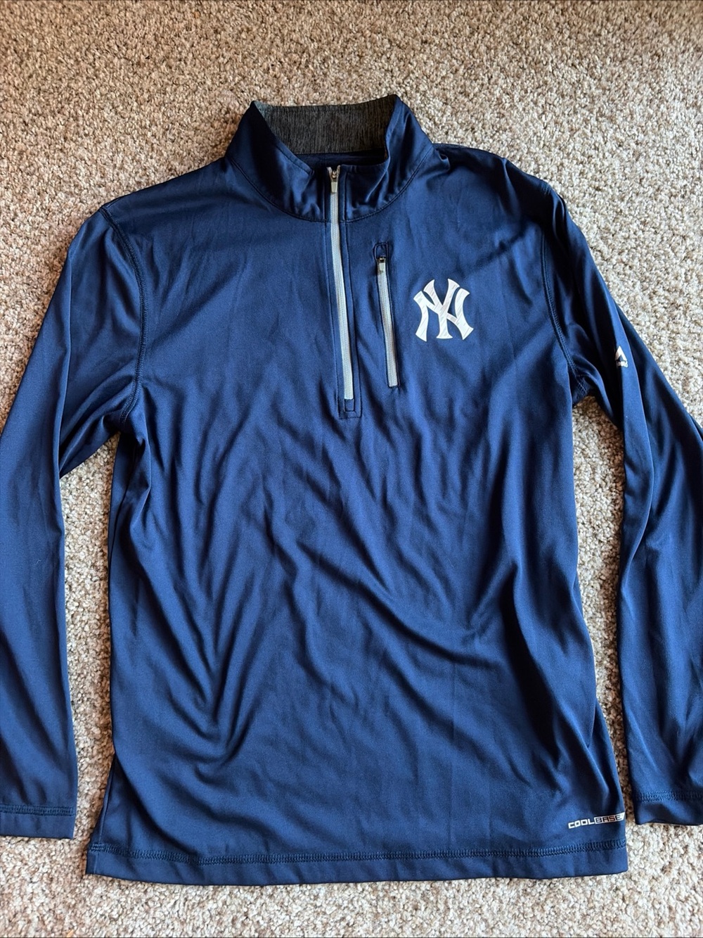 New York Yankees MLB Men’s M Long-Sleeve Quarter-Zip Pullover
